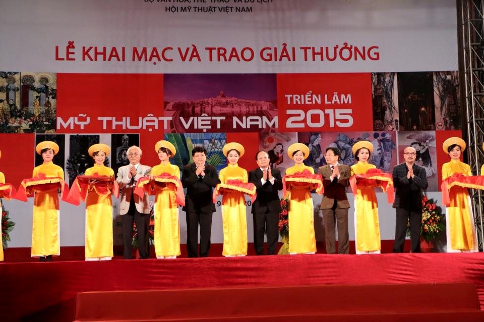 Lễ cắt băng khai mạc Triển lãm Mỹ thuật Việt Nam 2015